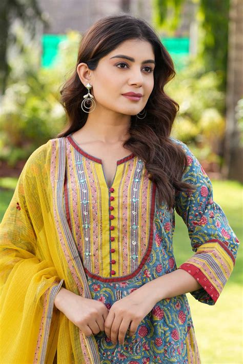 Yellow Kotadoriya Dupatta with Fabric Border | Cotras