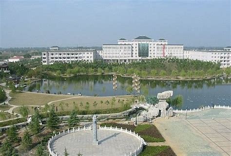 2020年武汉生物工程学院学费一年多少钱及生活费标准