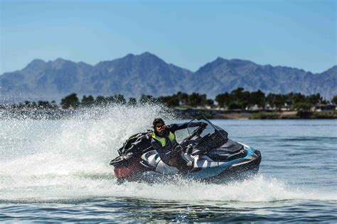 Touring Personal Watercraft (PWC) - Sea-Doo