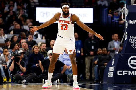 Knicks Receive Incredible Injury Update on Center Mitchell Robinson ...