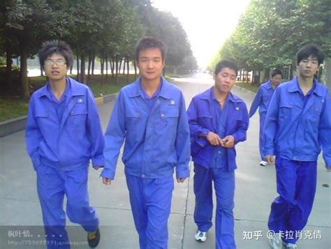 重慶人去杭州找工作未果，無處可去流落街頭睡大街_圍觀評論員 - MdEditor