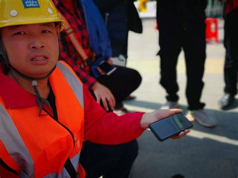 桂林：一工头跑路民工急了 施工单位代付32万余元劳务费|南国早报网-广西主流都市新闻门户