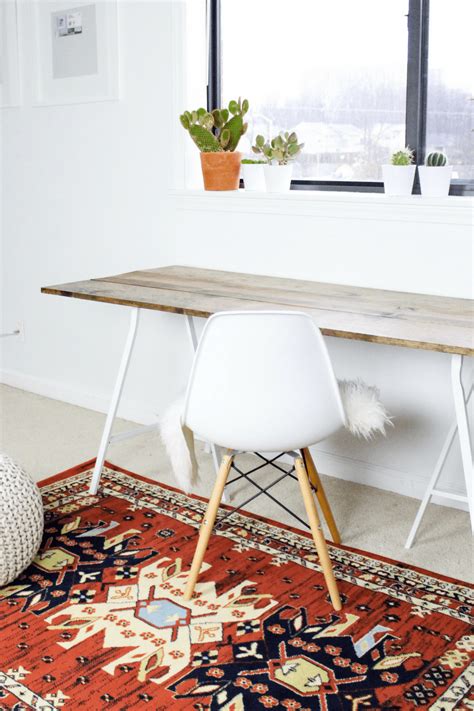 Wooden DIY Computer Table 的图像结果