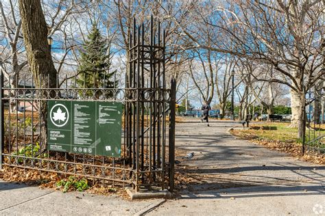 About Ridgewood | Schools, Demographics, Things to Do - Homes.com