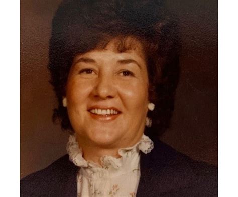 Maureen Reifschneider Obituary (1936 - 2025) - Scottsbluff, NE - The ...