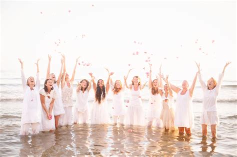 Sologomy: Woman who helps others self-marry reveal what takes place in ...