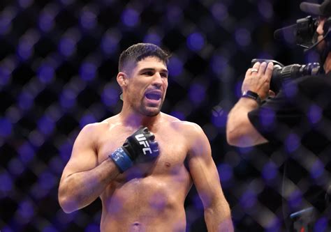 Vicente Luque vs Ian Garry Pick, 12/16/2023 Predictions UFC 296 Odds