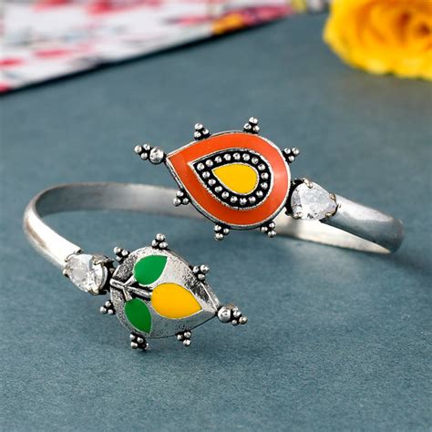 Bagh E Fiza Tribal Motifs Bracelet – VOYLLA