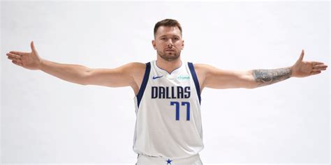 Mavs star Luka Doncic injures calf in preseason practice, will be ...