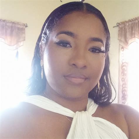 Everything @SIPANDSLIM (Afia Calliste) recommends - Benable