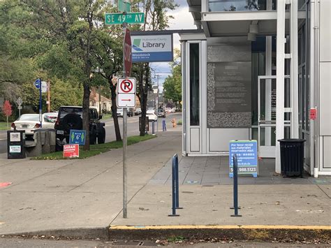 Polling Place Signage 的图像结果