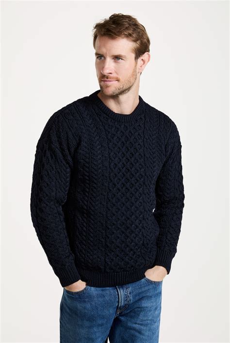 Inisheer Traditional Mens Aran Sweater - Navy