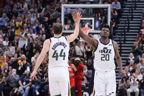 14 Current NBA Players With The Largest Wingspans, Ranked By Length