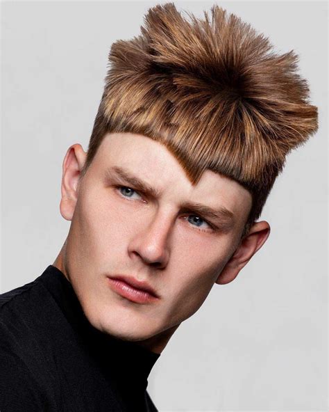 25+ Stylish Angular Fringe Haircuts for Men in 2021