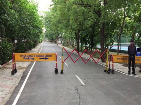 Educational institute in Indore declares 'no vehicle zone' on campus in ...