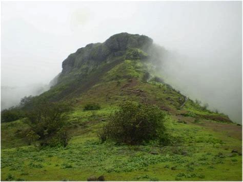 Raireshwar & Kenjalgad Trek | Mountainfit