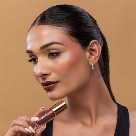 MyHues HyGlow Lip Elixir Mira (Rich Brown) | Best Lip Gloss in India ...