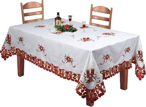 Christmas Table Runner And Napkin Set at Katie Butters blog