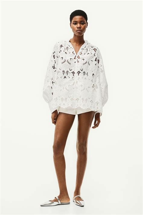 Broderie anglaise blouse - White - Ladies | H&M IN