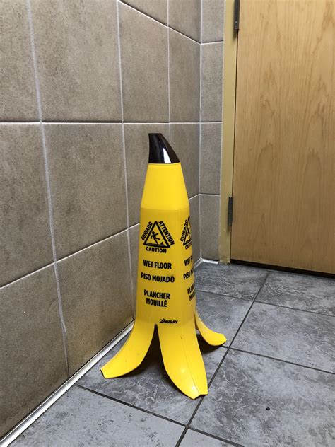 This banana peel wet floor sign : r/MadeMeSmile