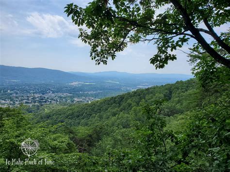 Hiking Read Mountain Preserve in Southwestern Virginia - 4.6 Mile Loop ...