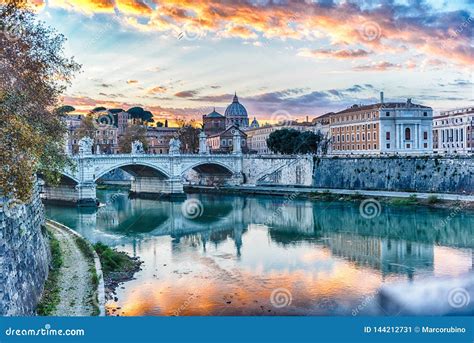 Sunset Over the Tiber River in Rome, Italy Stock Image - Image of italy ...