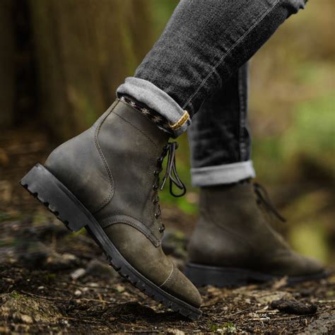 Olive green boots discount