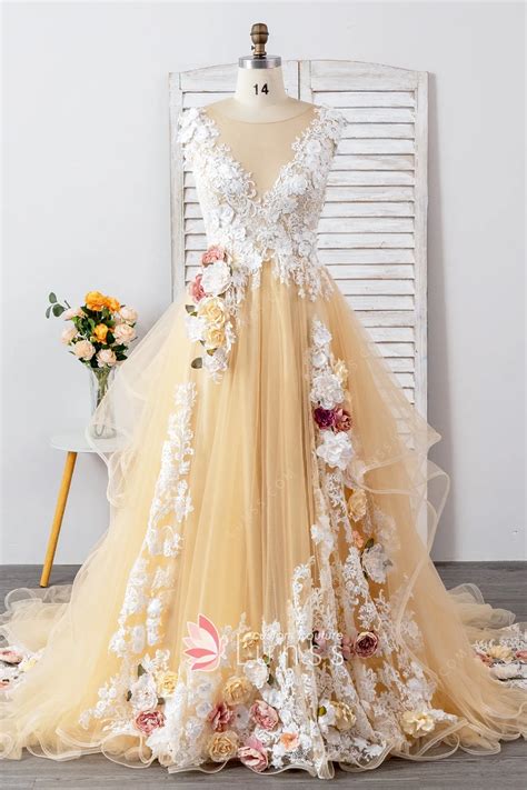 Romantic Champagne Tulle Ivory Lace 3D Flower Bridal Gown - Lunss