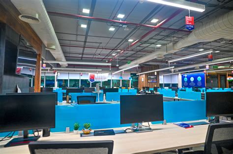 Work Better from Premium Workspaces in Raidurg | iSprout