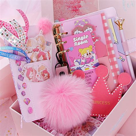 初生高送什么礼物最新素材