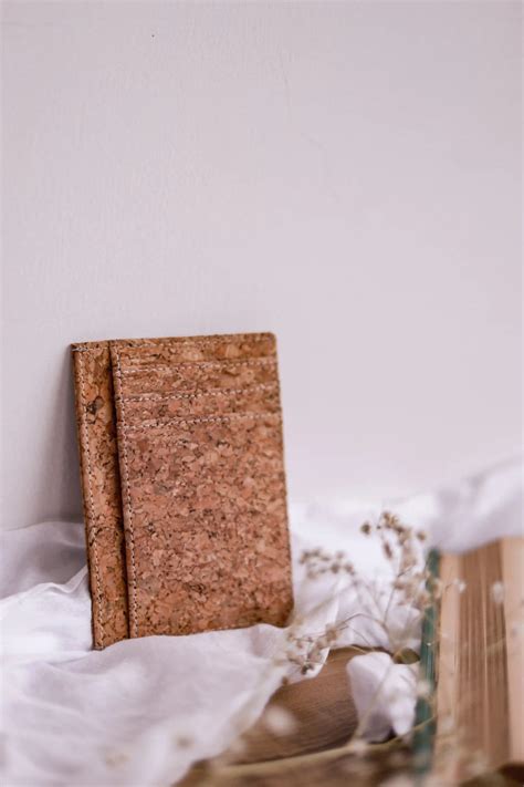 Eco-Friendly Non Leather Vegan Wallets Online.