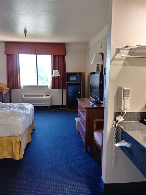 BEST WESTERN CORDELIA INN $107 ($̶1̶2̶8̶) - Updated 2022 Prices & Motel ...