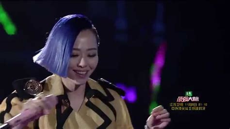 【爱你有我】2015江苏卫视新年演唱会——张靓颖——《我是我的》 HD - YouTube