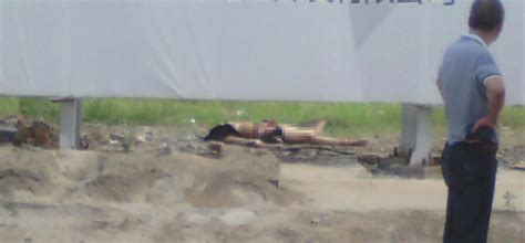 湖北襄阳火车东站发现无头女尸 内脏被挖空-注意安全,环卫工人,不远处-大江网国内国际
