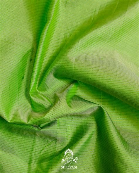 Kanjivaram Silk Saree with Tanjore Artwork – SHREYASI