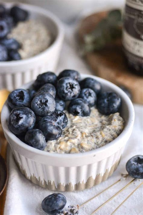 Quick Vegan Vanilla Overnight Oats without Yogurt - Earthly Provisions