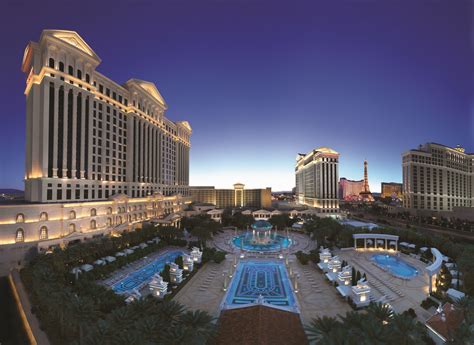 Caesars Palace Pools Review, Las Vegas – All You Need To Know About The ...