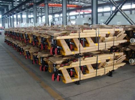 China 2000~5000kg Pallet Truck with High Quality (Welded Pump) - China ...