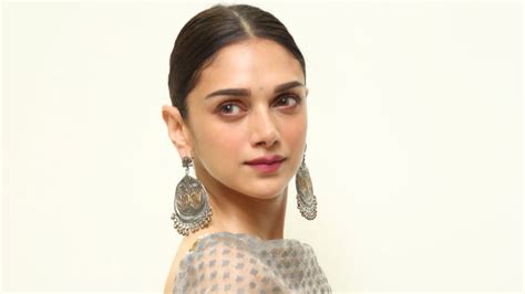 Peek into the beauty travel kits of your favourite celebrities and ...