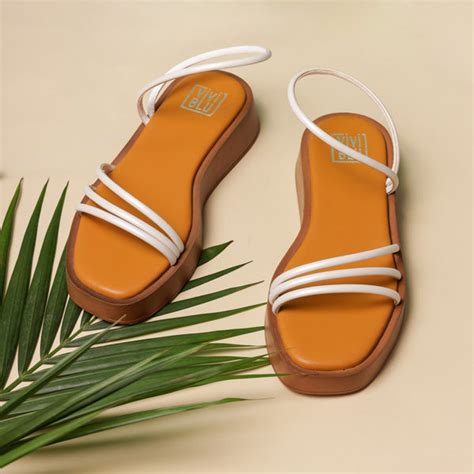 How to Style Platform Sandals for Women with Every Outfit – From Casua ...