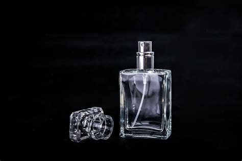 欧式精致水晶香水瓶 创意人体香水瓶 水晶香水瓶工艺礼品摆件-阿里巴巴