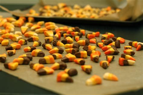K's Veg Recipes: Vegan Candy Corn and Chocolate Candy Corn