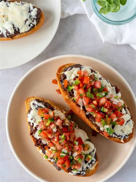 Mexican Molletes | Recipe | Mexican food recipes, Real food recipes ...