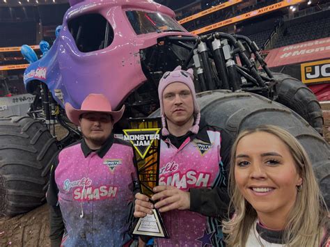 Jamie_Sullivan | Took home the first ever Monster Jam overall event win ...