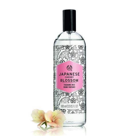 The Body Shop Japanese Cherry Blossom Fragrance Mist, 100ml : Amazon.in ...