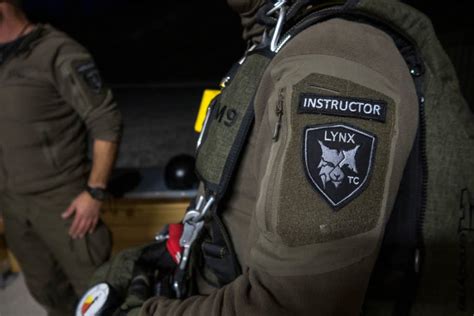 Static Line Parachuting 的图像结果