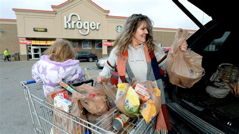 Is Kroger open on Easter? What stores are open, closed in Tennessee