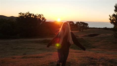 Running Woman 的图像结果