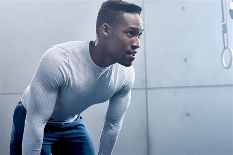 The 6 Best Bicep and Tricep Exercises for Mass - MYPROTEIN™