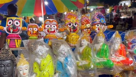 Puri Beach Market: What to See, Buy, and Eat (See Foods)!